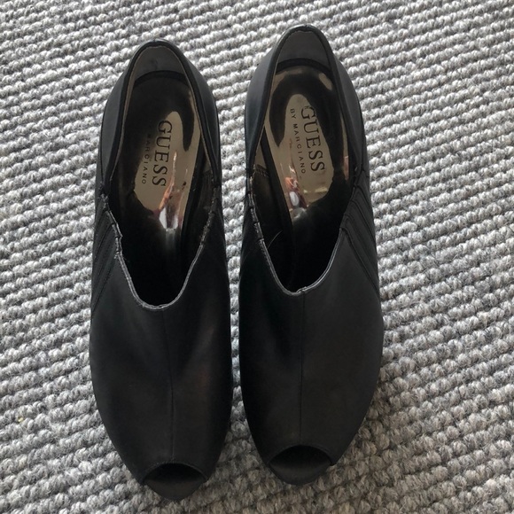 Guess by Marciano size 7.5 black bootie heels - Picture 5 of 8